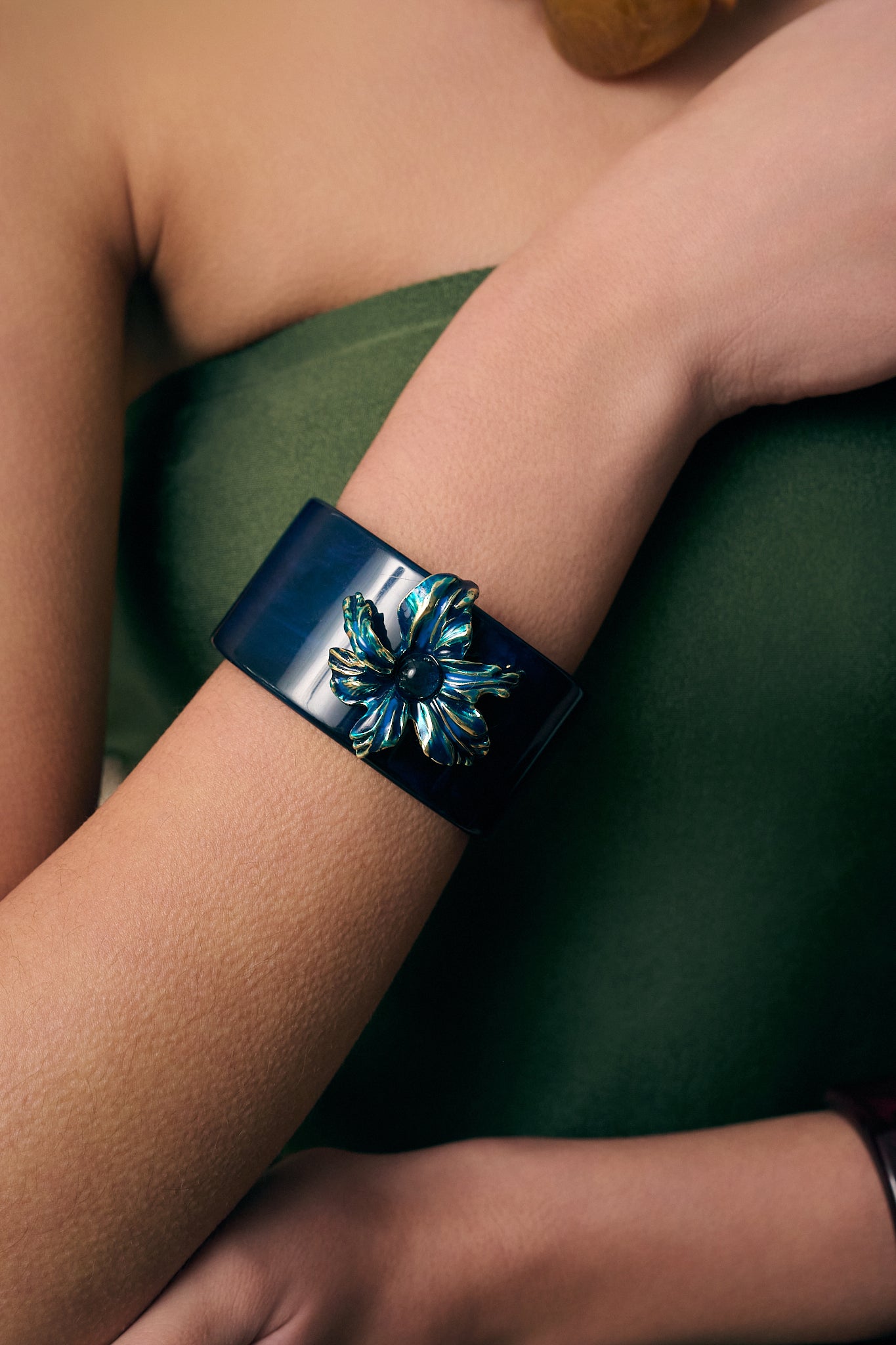 Bracelete Orquidea Resin