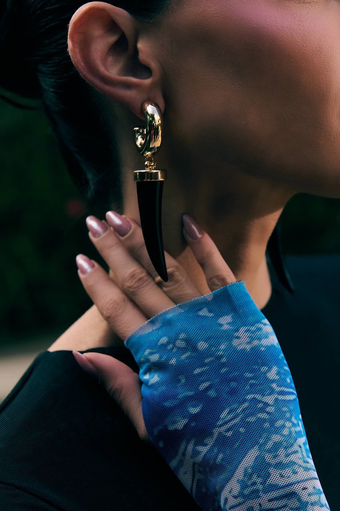 Brinco Dente de Tigre Preto