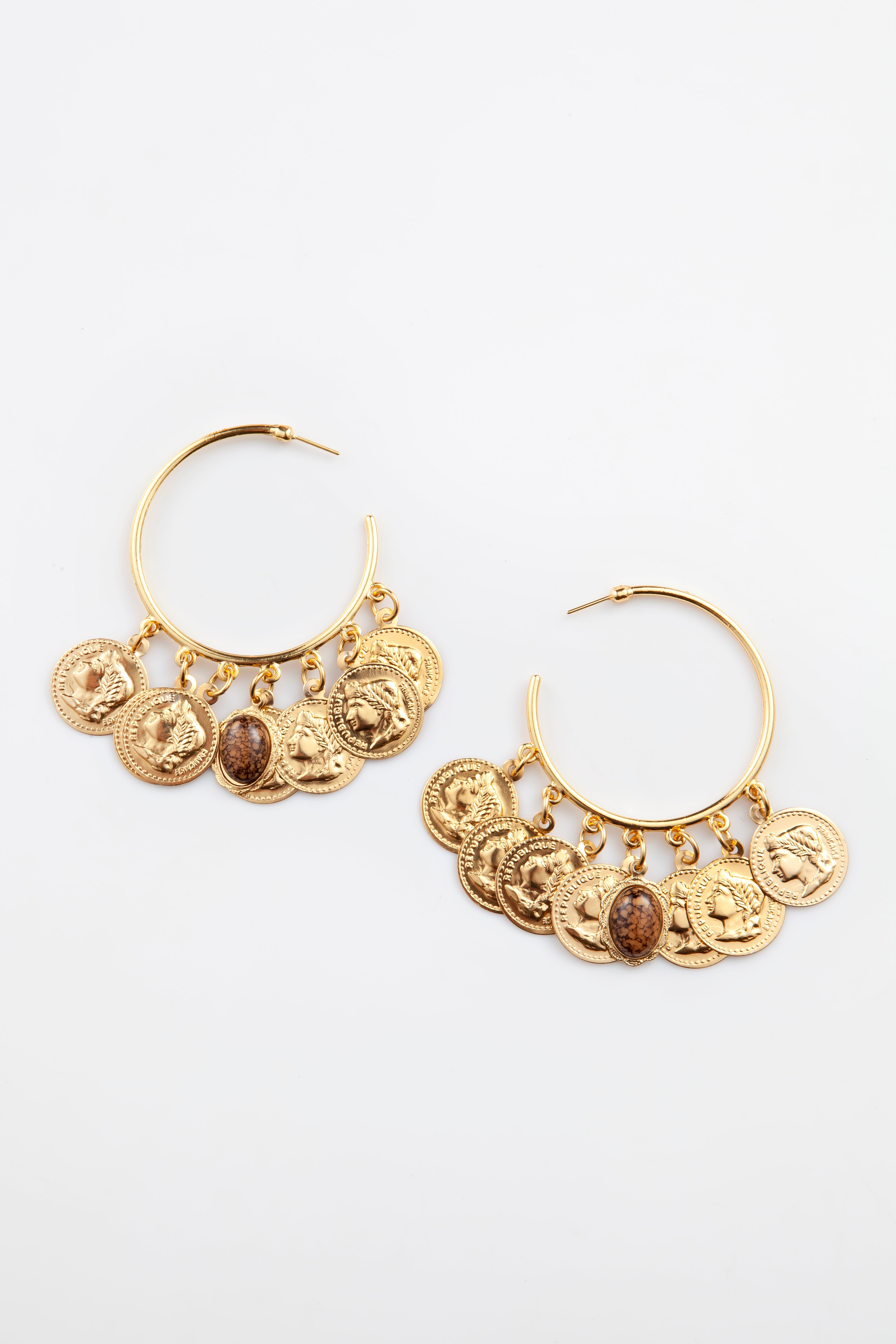 Brincos de Argola com Medalhas