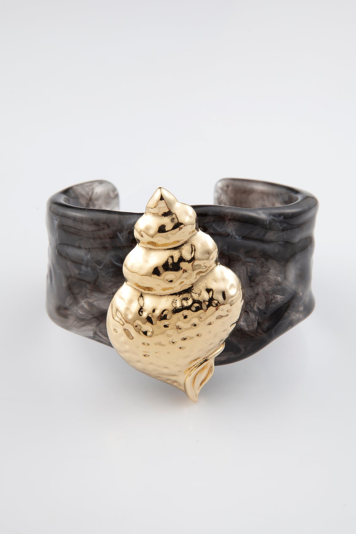 Bracelete Shell Sculpture