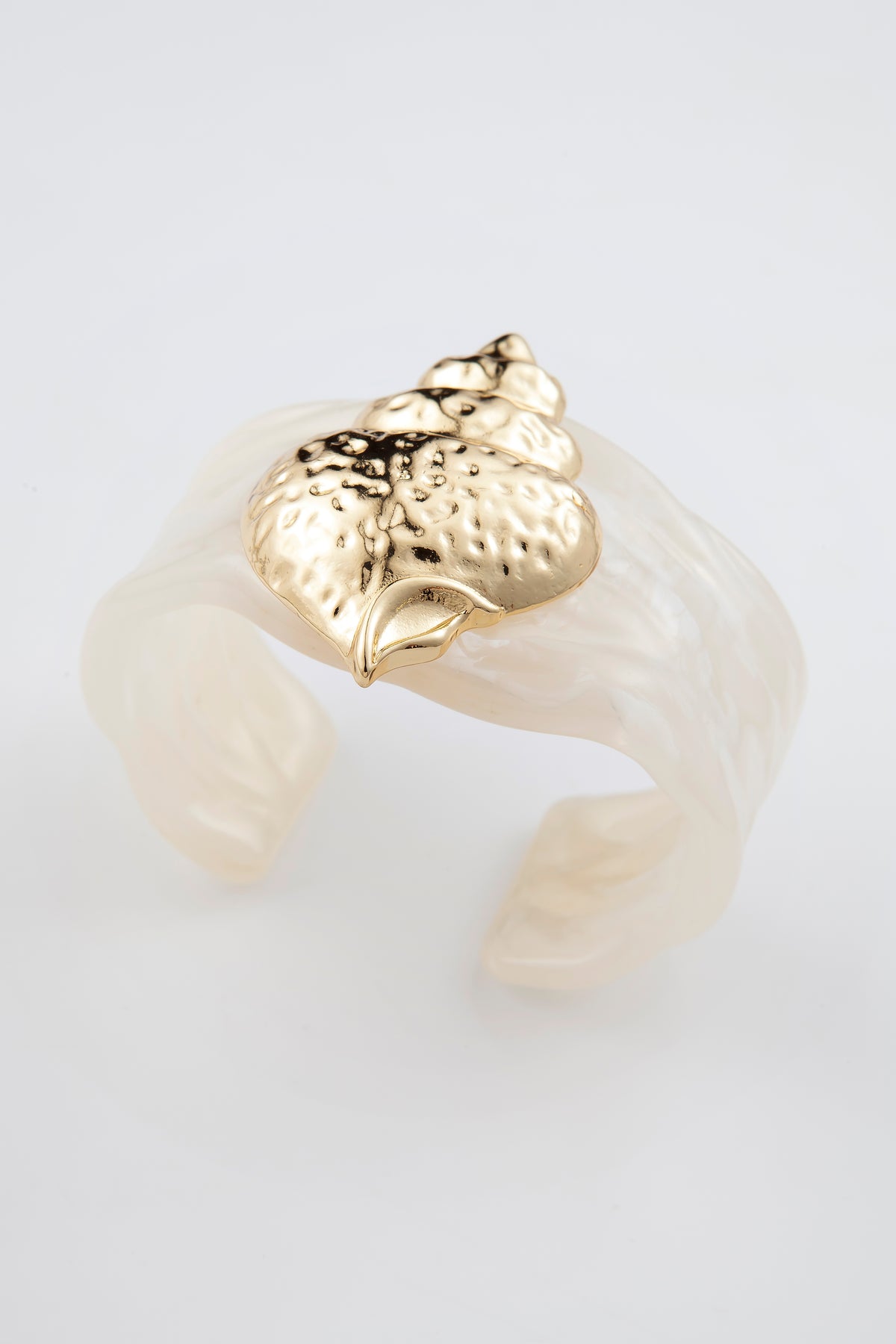 Bracelete Shell Sculpture