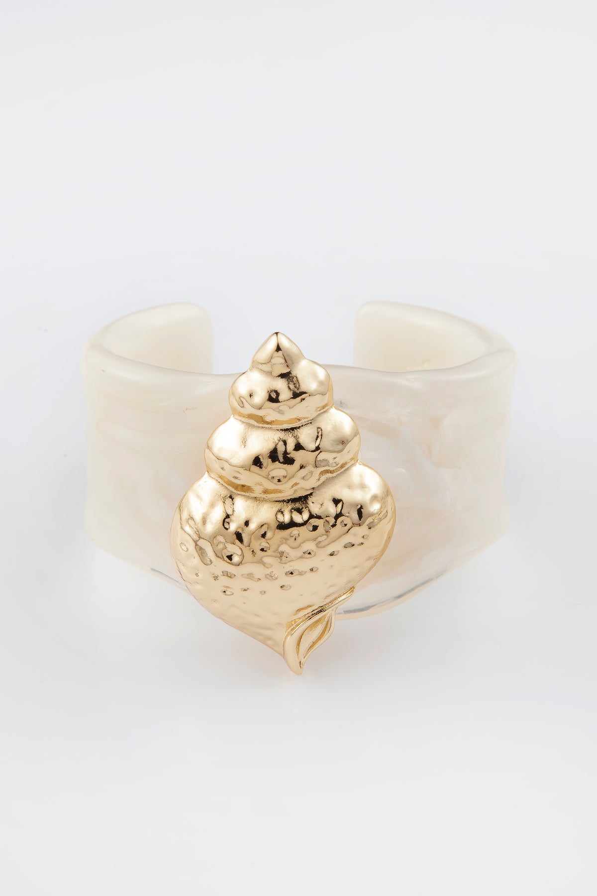 Bracelete Shell Sculpture