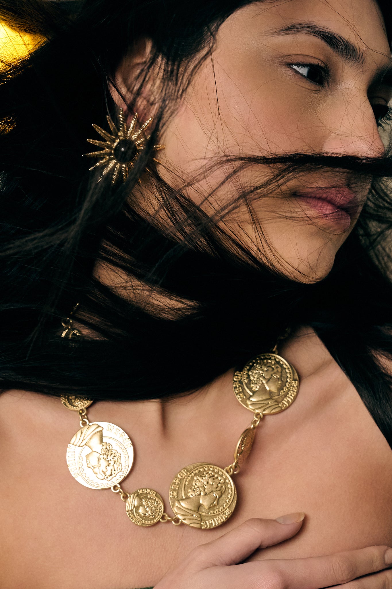 Colar Ancient Coins