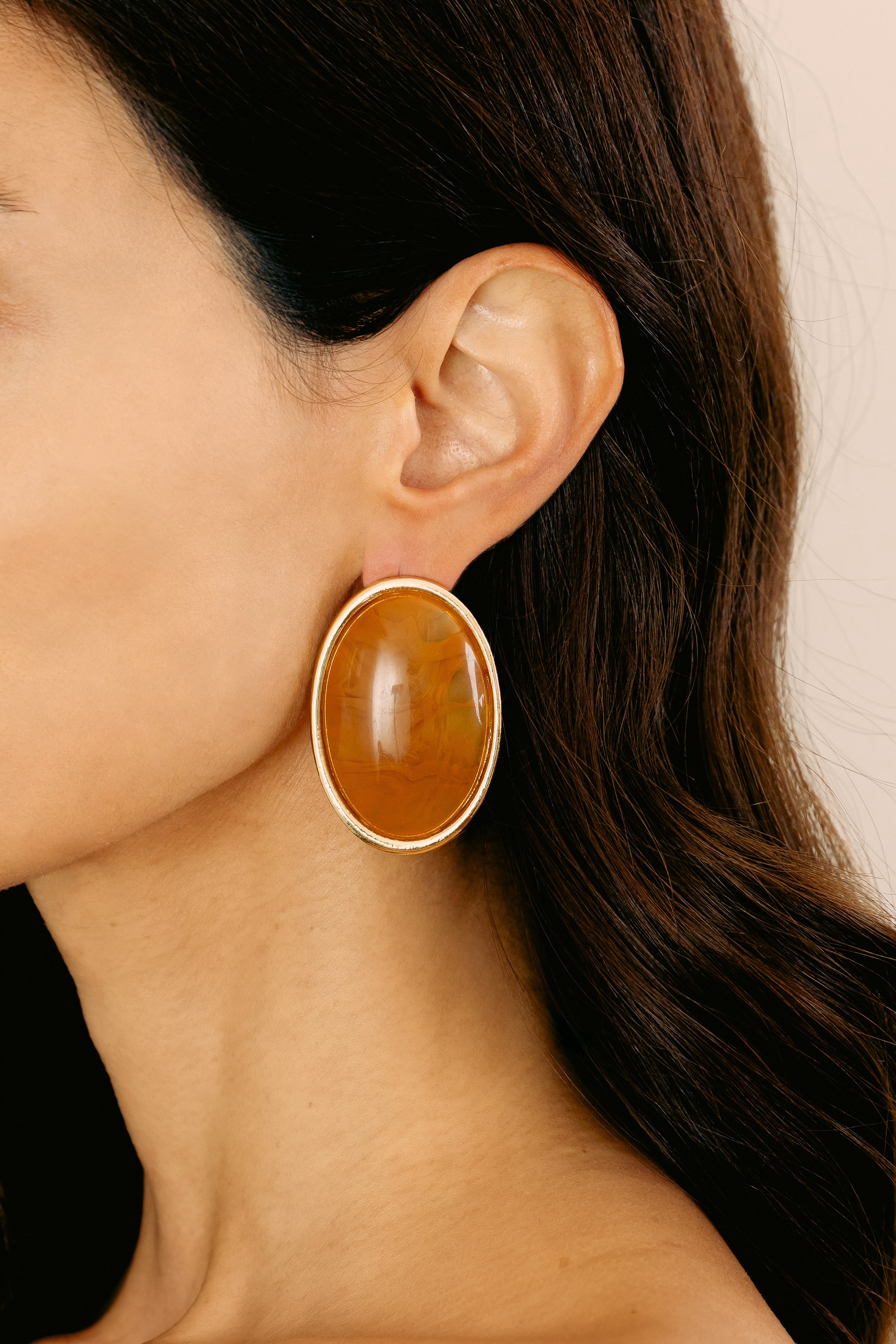 Brinco Amber Oval