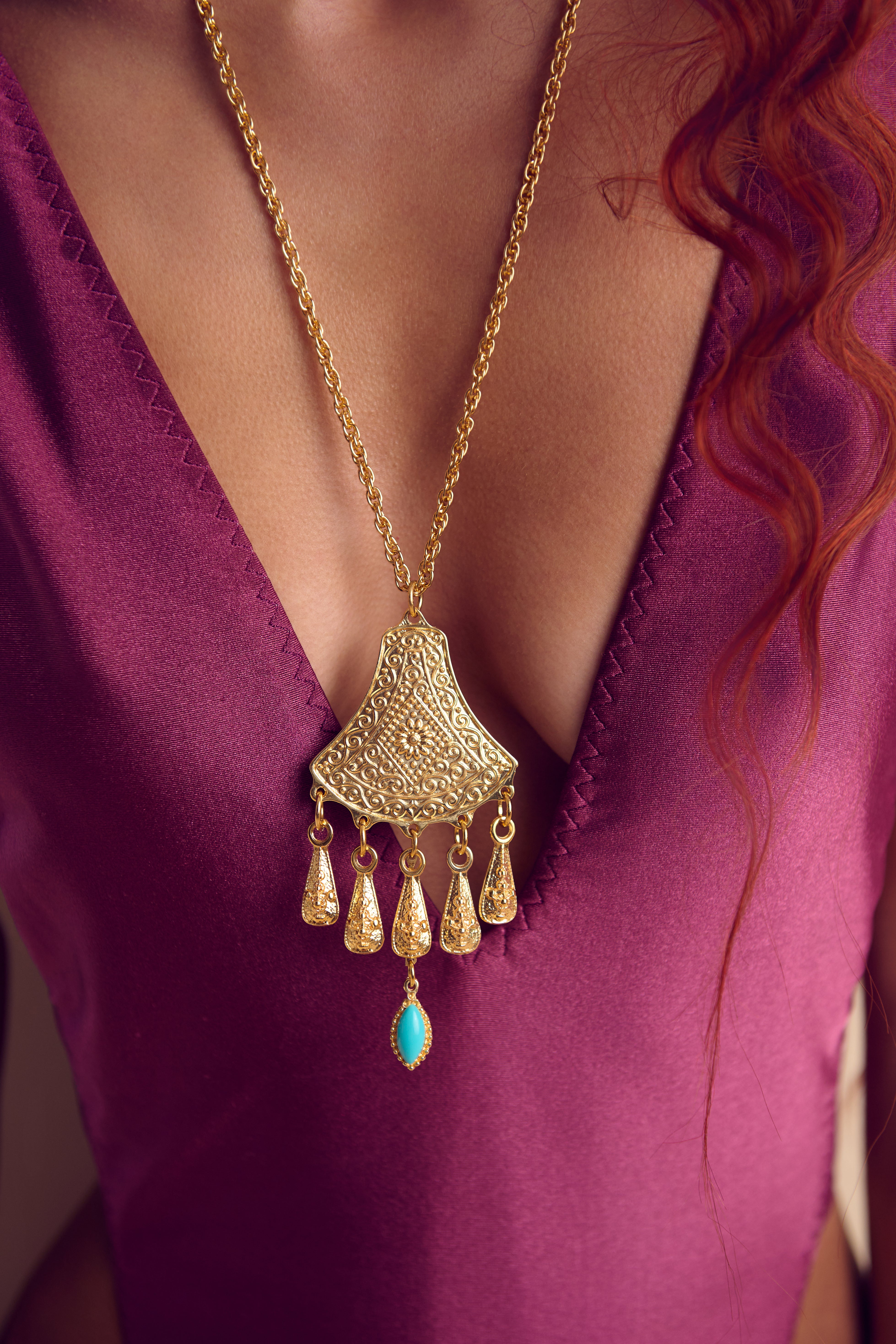 Colar Longo Middle East