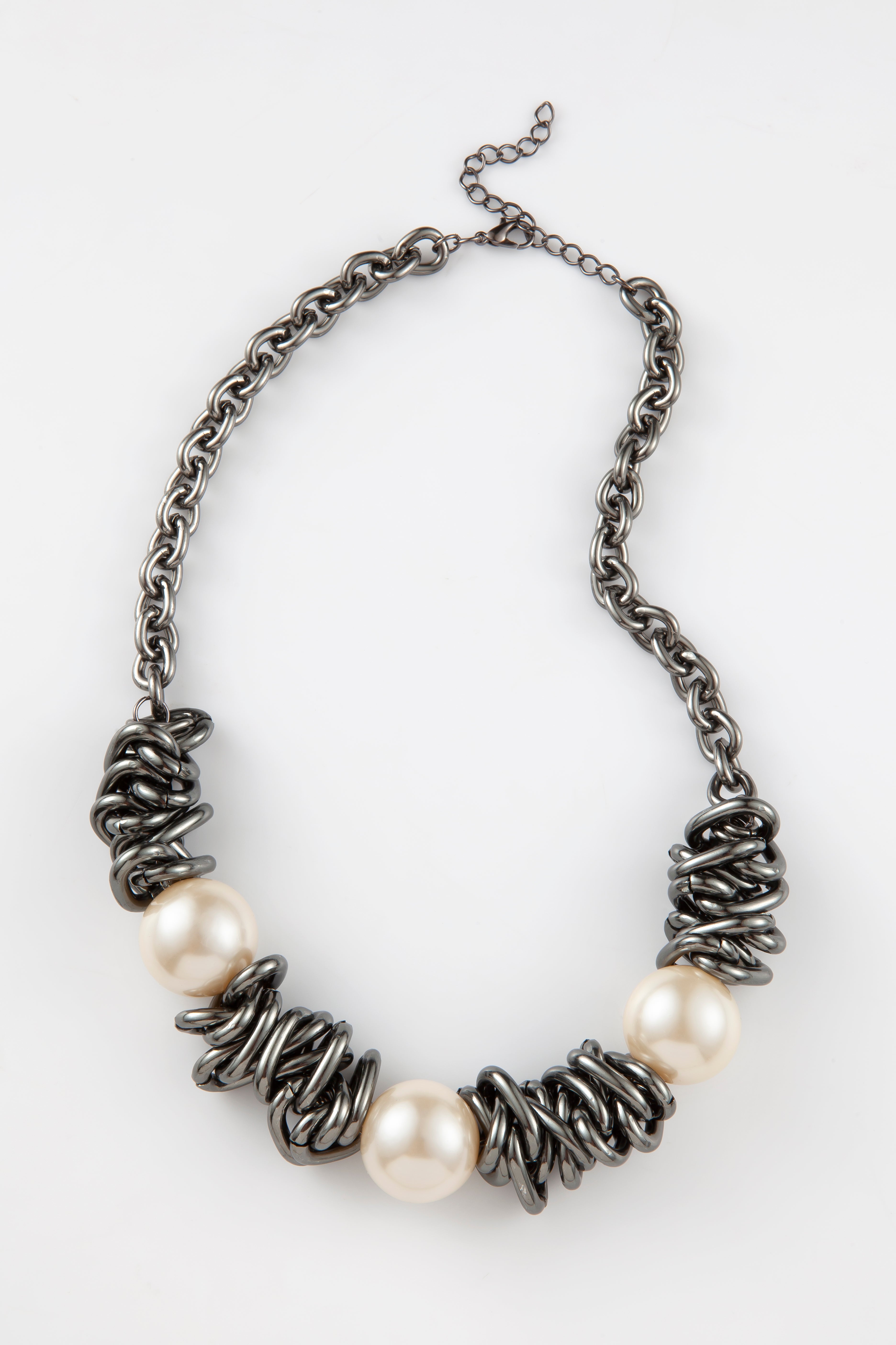 Colar com Perolas Prateado